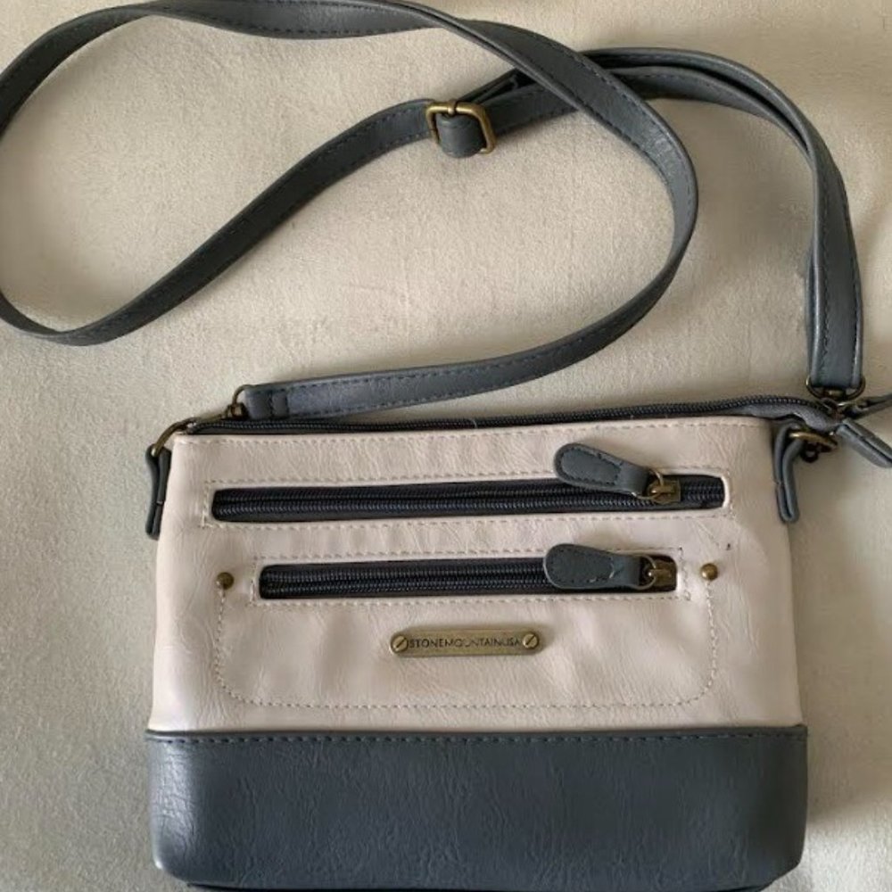 Stone Mountain Gray Cross-Body Purse with Portable Charger